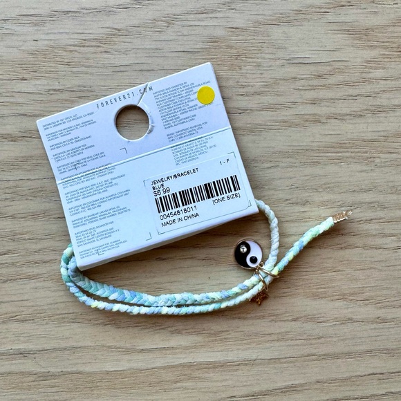 NWT F21 Charm Bracelet - Picture 2 of 6